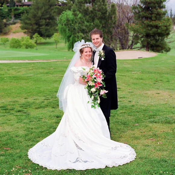 Meet your Posher, Gina 🍀 - Picture 2 of 3